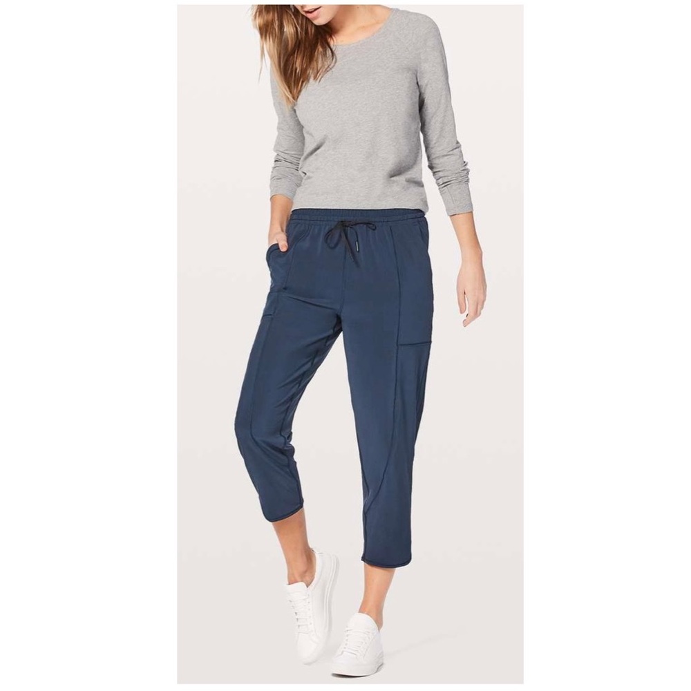 Lululemon Women’s Final Play Crop 23" Pants in True Navy Size 6 Style W6ANKS